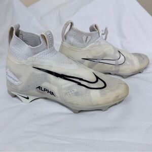 Nike Alpha Menace Elite 3 football cleats Men's Size 9,EU 42.5 ghost white/black